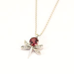 Pendentif Libellule rose
