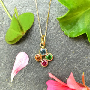 Pendentif en or jaune, aigue-marine, tsavorite, spinelle rose, grenat mandarin